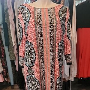 Elegant Black and Red Patterned Dress